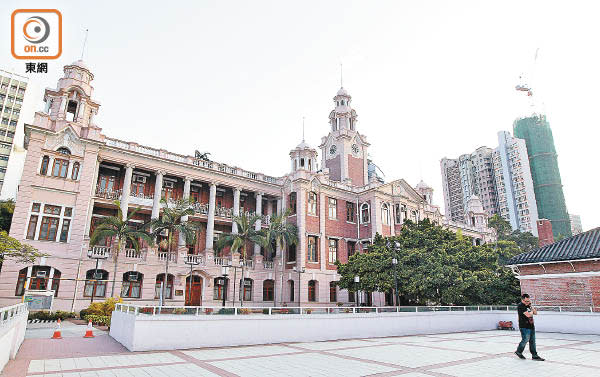 兩名清華大學學者早前獲推薦出任港大副校長引來關注。