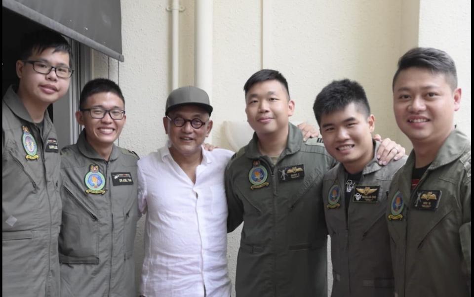 The Singaporean Air Force helped to rescue Mr Low - facebook.com/TheRSAF