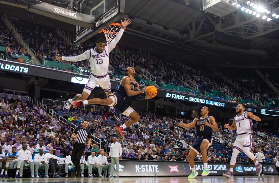 Kansas State’s Desi Sills scrambles after a loose ball against Montana State’s Robert Ford III during the first half of their first round NCAA Tournament game in Greensboro, NC on Saturday night.