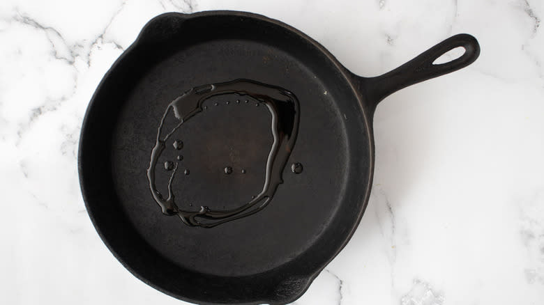 oil in frying pan