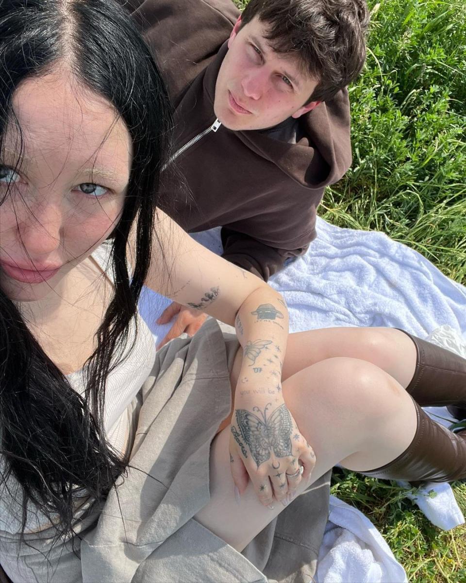 Noah Cyrus’ Boyfriend Pinkus Is a Fashion Designer: Meet Him