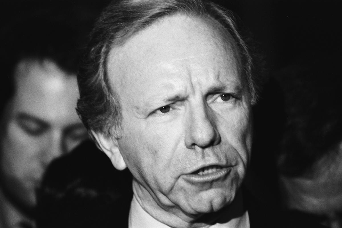 Joe Lieberman, Connecticut Senator and 2000 Vice Presidential Nominee, Dead at 82