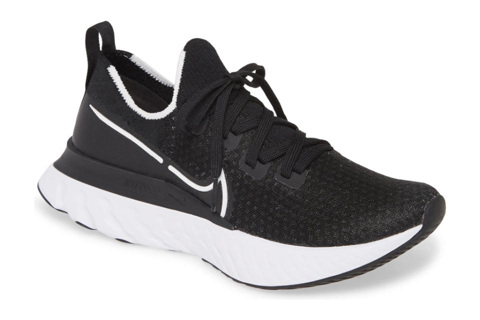 nike, running shoes, black white