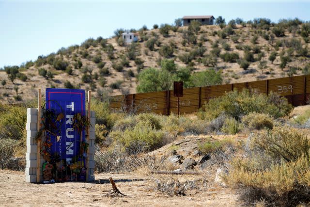 A section of the wall. <span class="inline-image-credit">(Reuters/Mike Blake)</span>