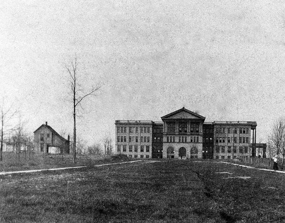 Eastern Indiana Normal University, circa 1900. The teacher's college eventually became Ball State University. If this building looks familiar, it is currently the Ball State University administrative building.