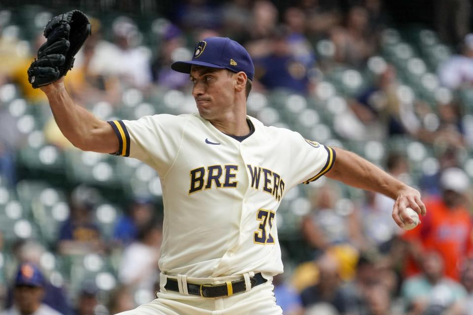 Milwaukee Brewers' Brent Suter throws during the seventh inning of a baseball game against the New York Mets Wednesday, Sept. 21, 2022, in Milwaukee. (AP Photo/Morry Gash)