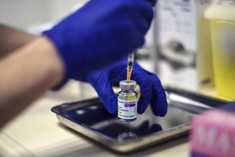 阿斯特捷利康開始回收旗下新冠疫苗Vaxzevria、要求歐洲撤銷授權。（圖／美聯社）