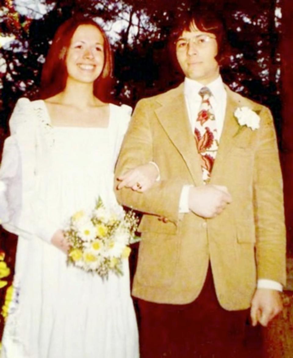 Robert y Kathie Durst el día de su boda en 1973 (HBO)