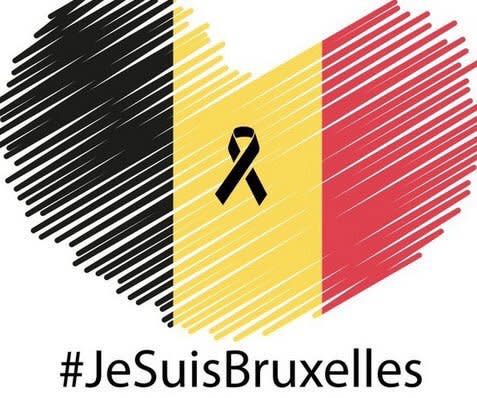 Anteilnahme auf den Punkt gebracht: Flagge, Herz, Schleife und “JeSuisBruxelle” 