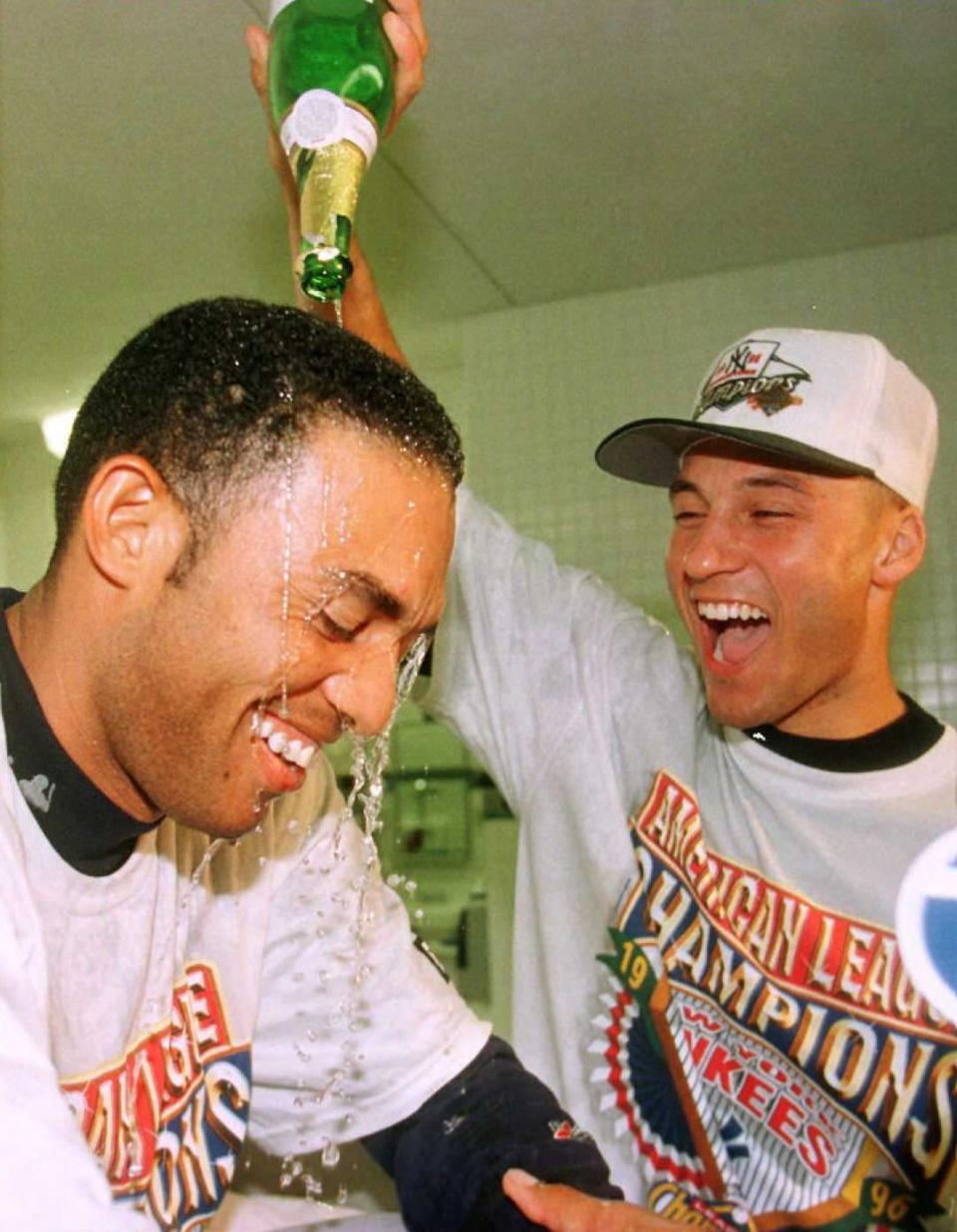 new york yankees derek jeter r dumps champagne o