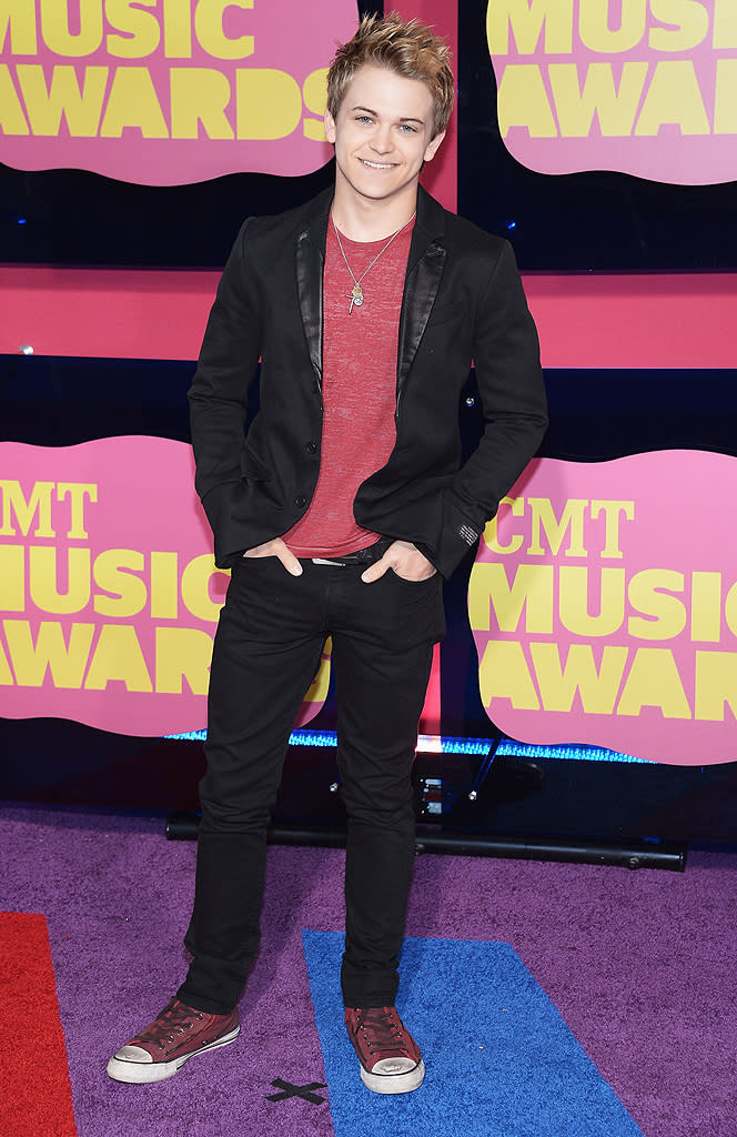 Louisiana born and raised singer Hunter Hayes, 20, strutted his stuff in a black-and-red ensemble. Hayes, who covered "Almost Paradise" with Victoria Justice for the 2011 remake of "Footloose," was up for the USA Weekend Breakthrough Video of the Year for his clip "Storm Warning."