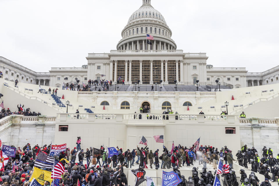 Desde China hay quien está usando unas palabras de Pelosi en referencia a las protestas de Hong Kong en 2019 para mofarse del asalto al Capitolio. (Foto: Lev Radin/Pacific Press/LightRocket via Getty Images)