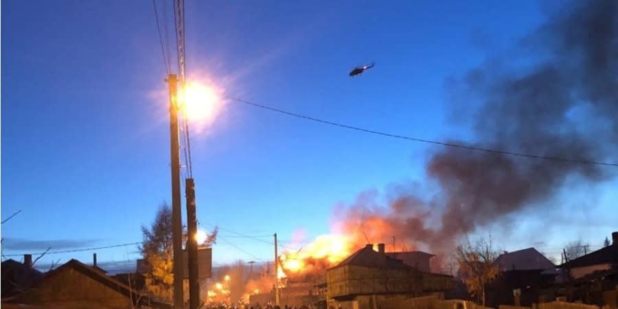 Su-30 fighter jet crashed into a house in Irkutsk, Russia