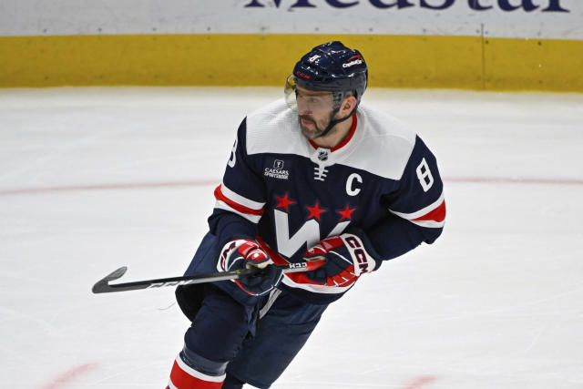 Alex Ovechkin chasing Wayne Gretzky: Assisting Washington Capitals star on  goals is an art