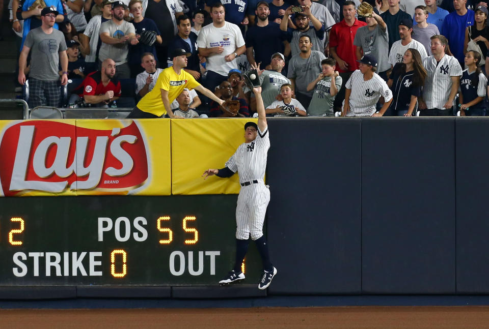 Aaron Judge made a great catch in Game 3 of the ALDS. (Getty Images)