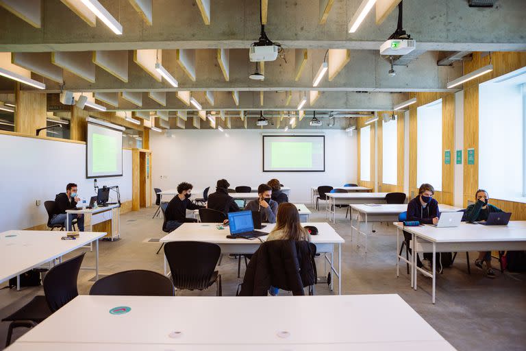 Presencialidad con distanciamiento en la Universidad Di Tella
