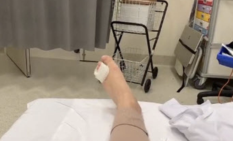 Rebecca Maddern toe in hospital