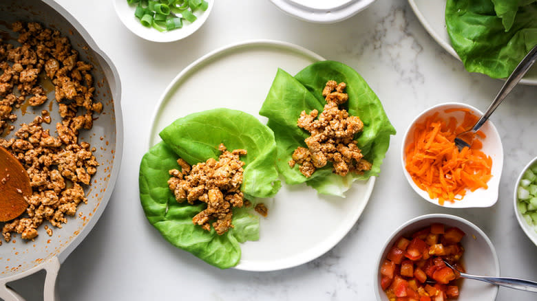 lettuce with ground meat 