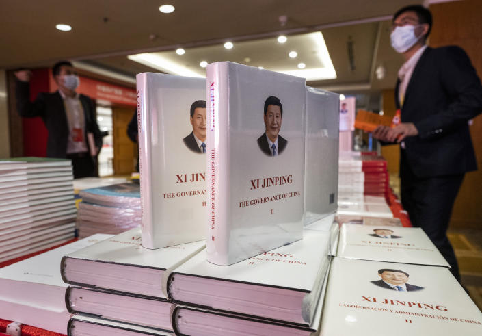 Books of Chinese President Xi Jinping 