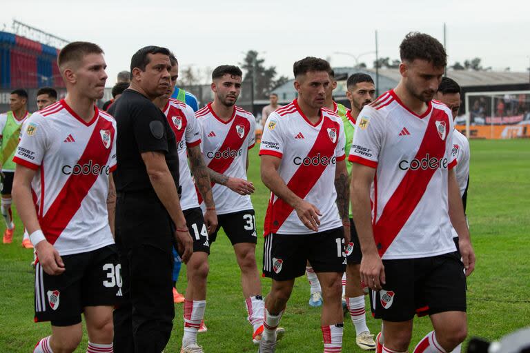 River sufrió una dura derrota en el Bajo Flores