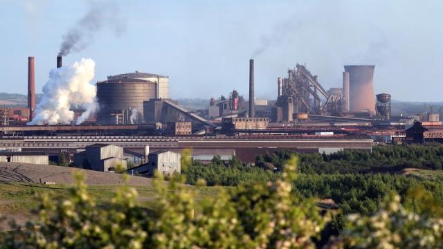 Tata Steel: Port Talbot steelworks gets £500m by UK government - BBC News