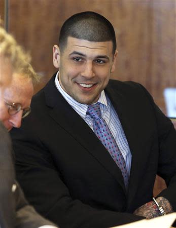 Aaron Hernandez appears for a pre-trial hearing at Bristol County Superior Court in Fall River, Massachusetts February 7, 2014. REUTERS/Jonathan Wiggs/Boston Globe/Pool