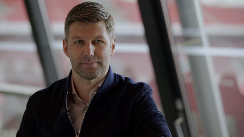 Ehemaliger Nationalspieler und Vorstandsvorsitzender beim VfB Stuttgart: Thomas Hitzlsperger ist der prominenteste offen schwule Ex-Fußballer Deutschlands. Doch auch er versteckte als Spieler seine Homosexualität. (Bild: ZDF / Philip Flämig)