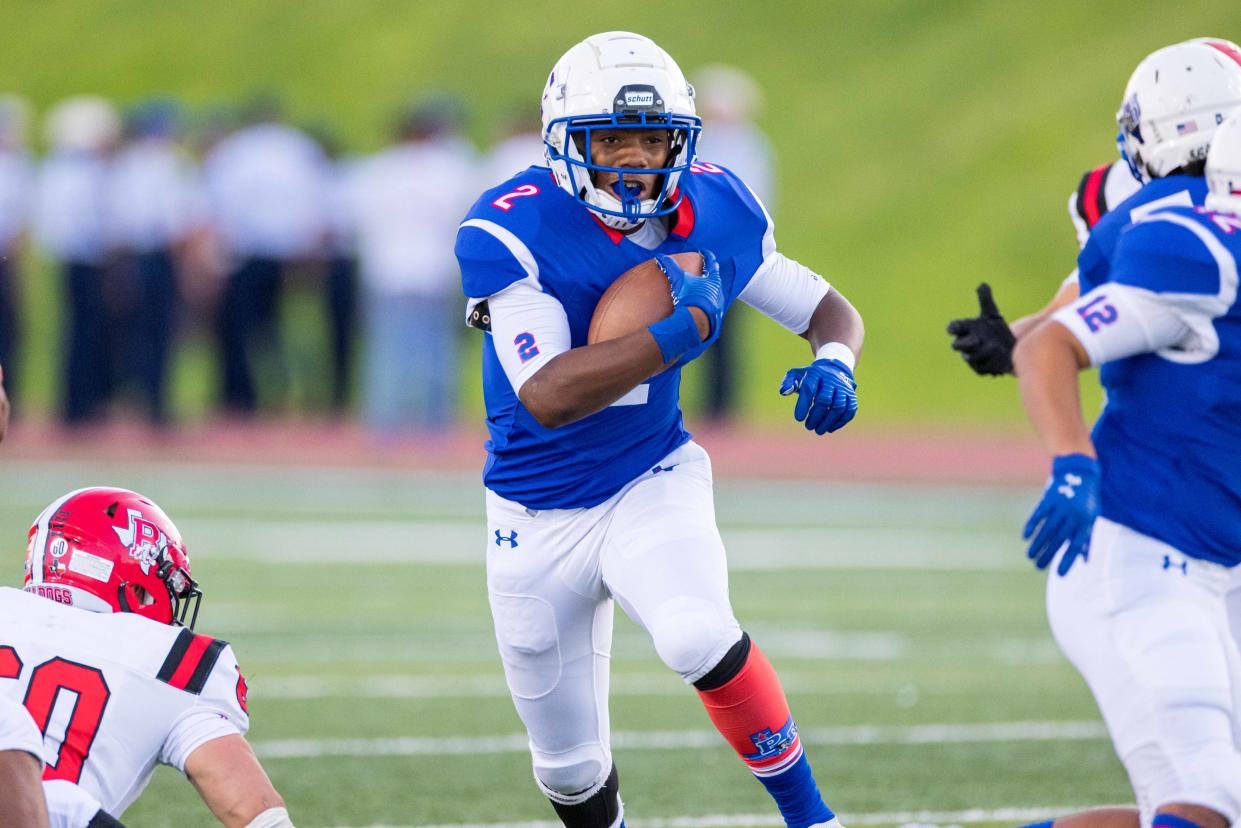 Palo Duro Don’s Tre’sean Monroe runs the ball during a game against the Borger Bulldogs on Thursday, September 16, 2021 at Dick Bivins Stadium in Amarillo, TX.