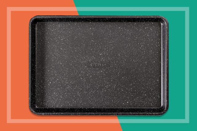 Shoppers Say 'Nothing Sticks' to This Non-Toxic Cookie Sheet—No Matter How  Crusty or Sticky