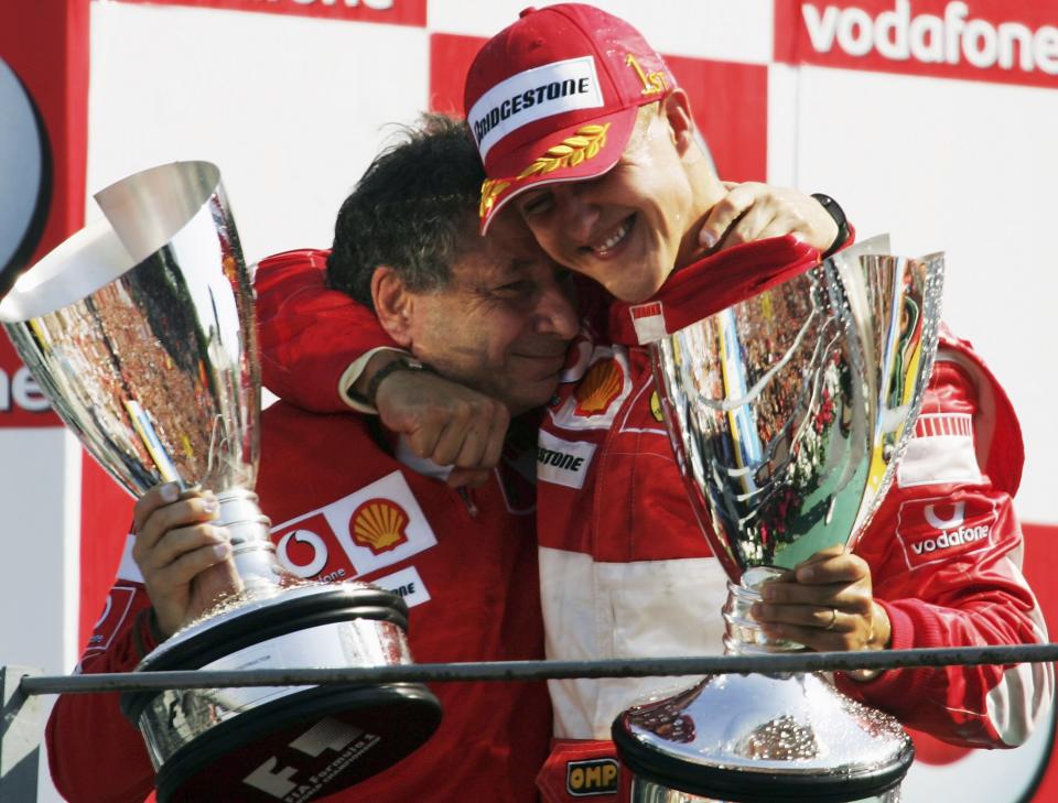 Feierten bei Ferrari gemeinsam große Erfolge: Jean Todt (l.) und Michael Schumacher