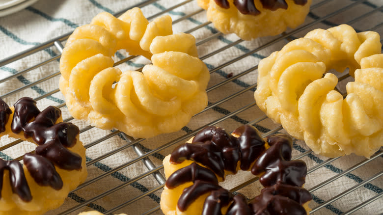 Plain and chocolate glazed crullers