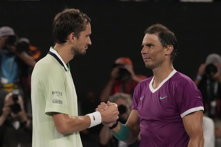 Daniil Medvedev y Rafael Nadal se enfrentaron seis veces, con cinco triunfos del español, todos sobre superficie dura