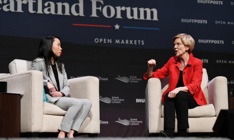 Elizabeth Warren speaks to Amanda Terkel at the HuffPost Heartland Forum in Storm Lake, Iowa.
