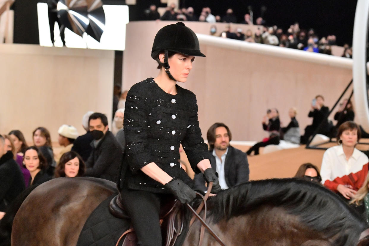 Chanel : Runway - Paris Fashion Week - Haute Couture Spring/Summer 2022 (Dominique Charriau / WireImage)