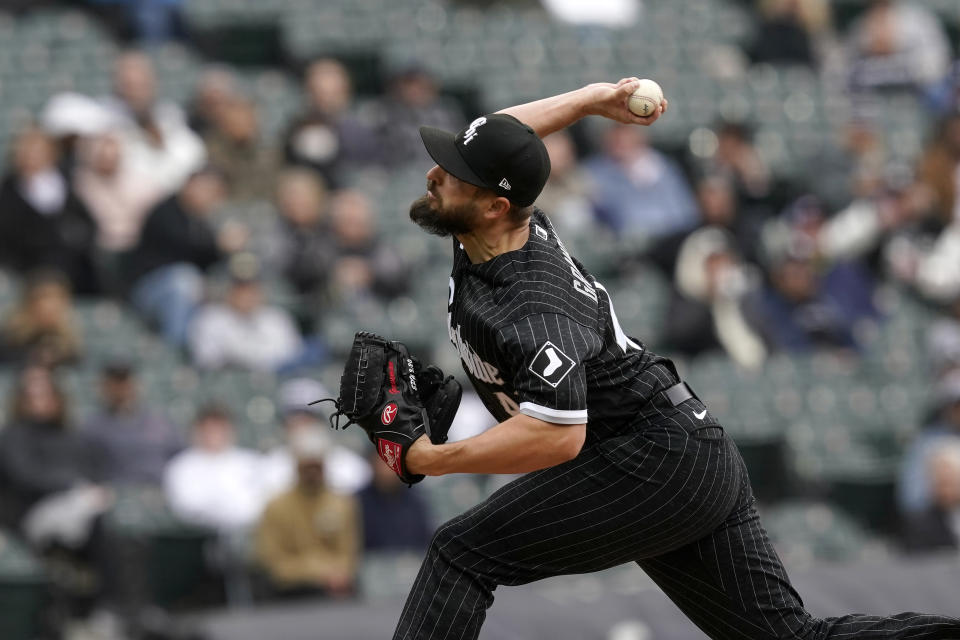 Chicago White Sox relief pitcher Kendall Graveman delivers during the eighth inning of a baseball game against the Los Angeles Angels, Monday, May 2, 2022, in Chicago. (AP Photo/Charles Rex Arbogast)