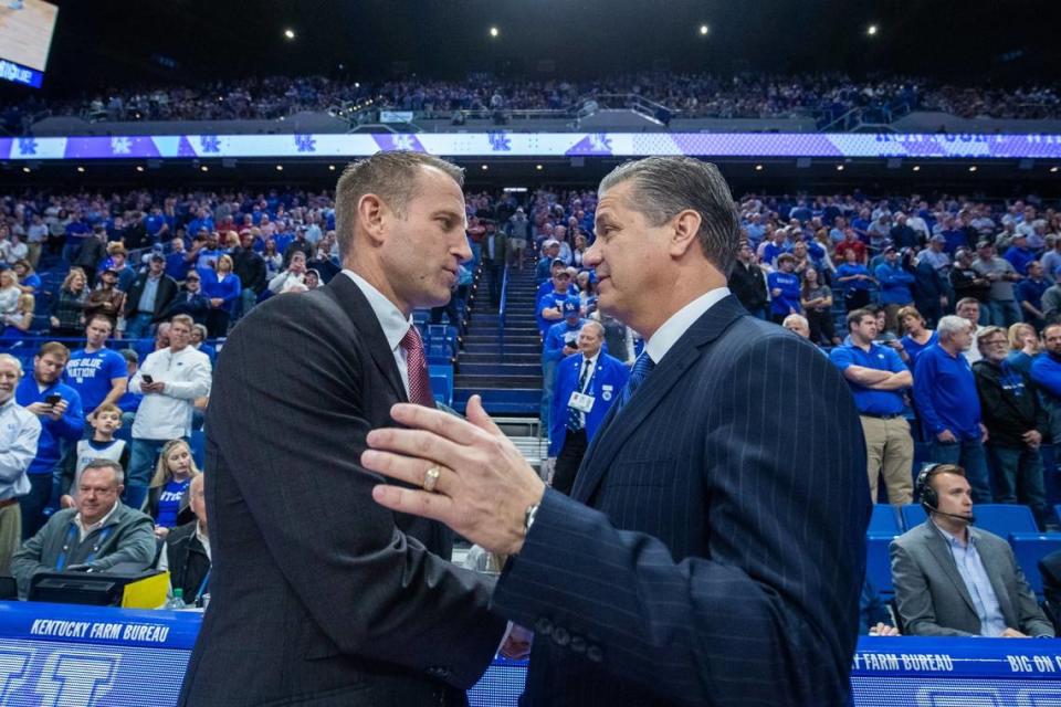 Alabama head coach Nate Oats, left, is 3-3 as Crimson Tide head man vs. Kentucky and Wildcats coach John Calipari, right. Mark Mahan