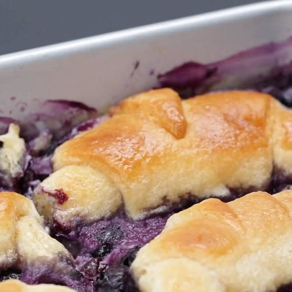 blueberry croissant breakfast bake