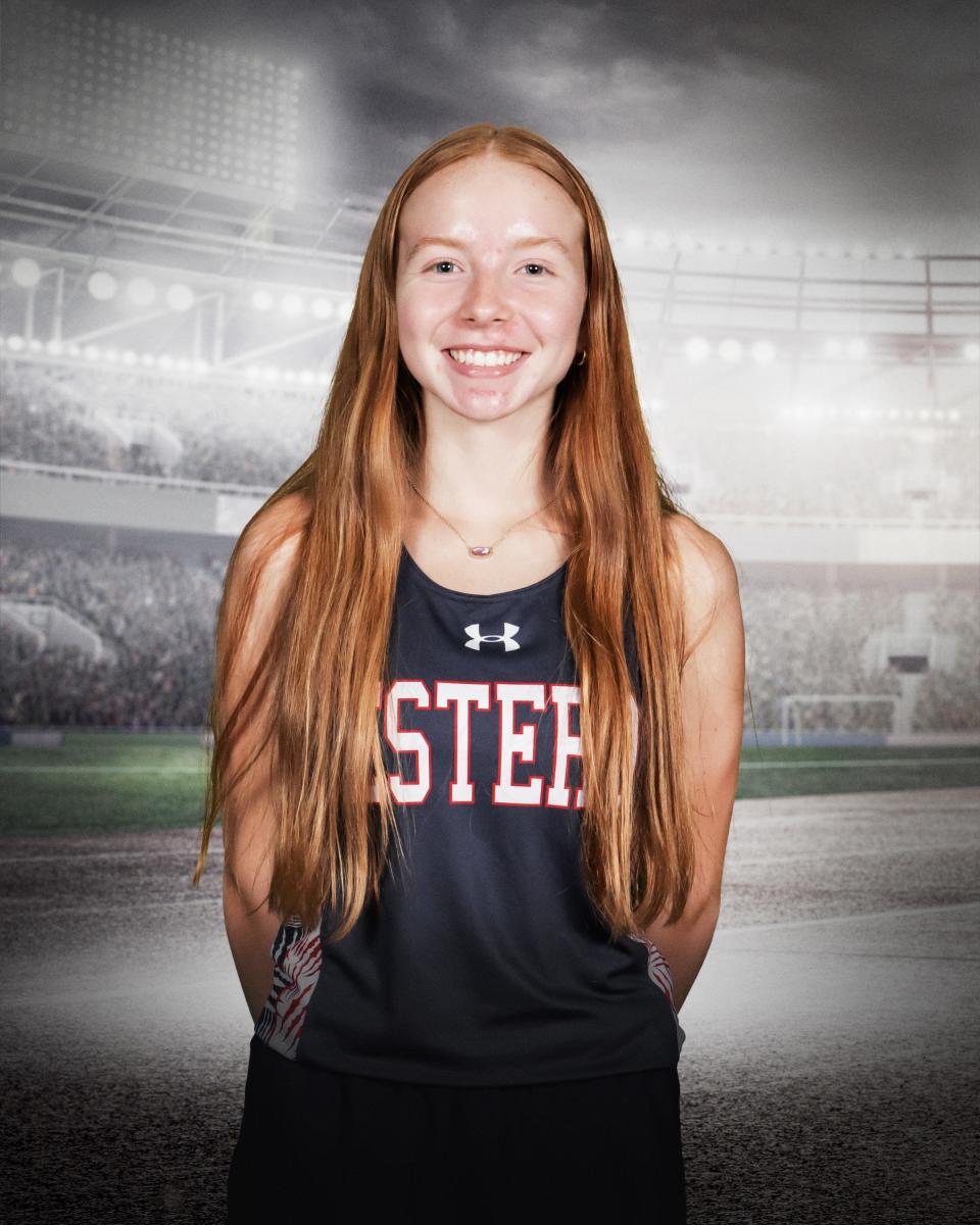 Avery Sommers, Estero cross country