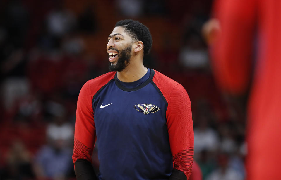 Anthony Davis drained an impossible shot in warmups. (AP Photo)