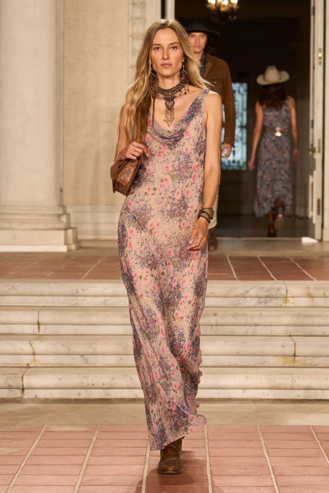 Ralph-Lauren-Spring-2023-Collection-MAIN-Style-Fashion-Runway-Tom