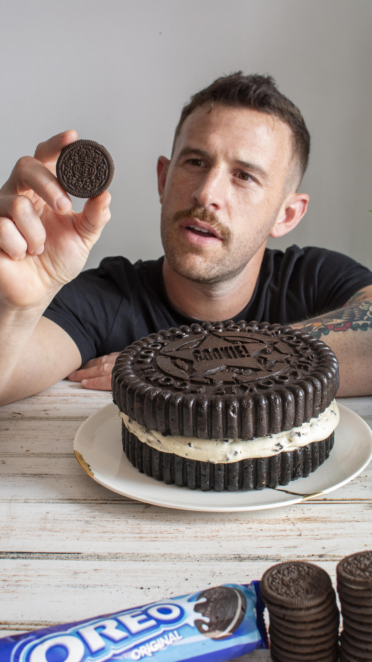 Moruzzi draws inspiration from classic sweets like Oreos. (Pleesecakes)