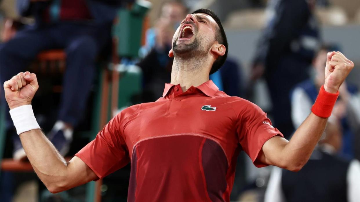 3.07 Uhr: Djokovic entkommt dem Aus tief in der Nacht