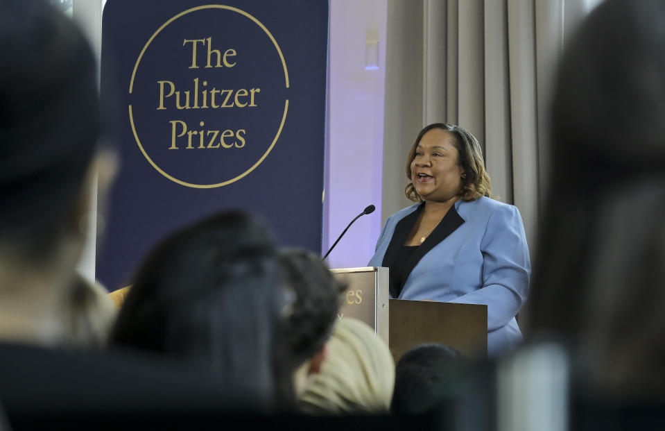 Dana Canedy, the new administrator of The Pulitzer Prizes, make announcement of winners Monday April 15, 2019, in New York. A team of Associated Press journalists has won a Pulitzer Prize in international reporting for their work documenting torture, graft and starvation in Yemen's brutal civil war. (AP Photo/Bebeto Matthews)