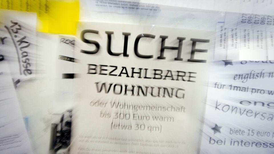 Studenten müssen laut einer Studie immer mehr für die Mieten zahlen. Zugleich stagniert ihr Einkommen bei im Schnitt rund 900 Euro pro Monat. Foto: Frank Rumpenhorst