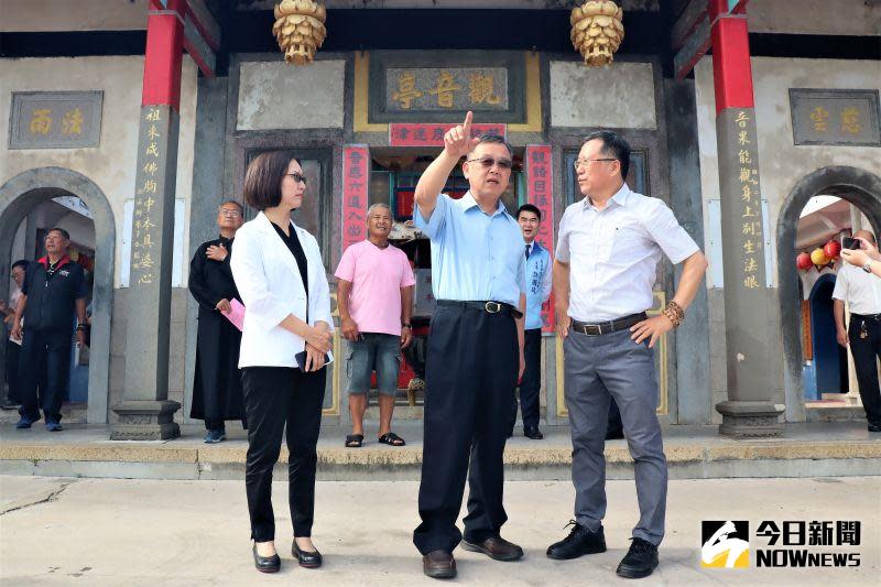 賴峰偉呼籲遊客觀賞花火要注意安全，切勿任意進入管制區域，警察局也將加強維安管制，杜絕類似事件再度發生。