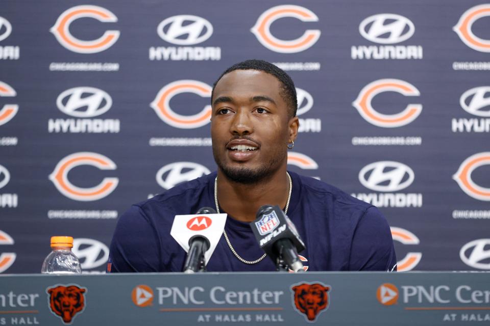 Chicago Bears defensive end Dominique Robinson speaks at a news conference during team's rookie minicamp, May 7, 2022, at Halas Hall, in Lake Forest, Ill.