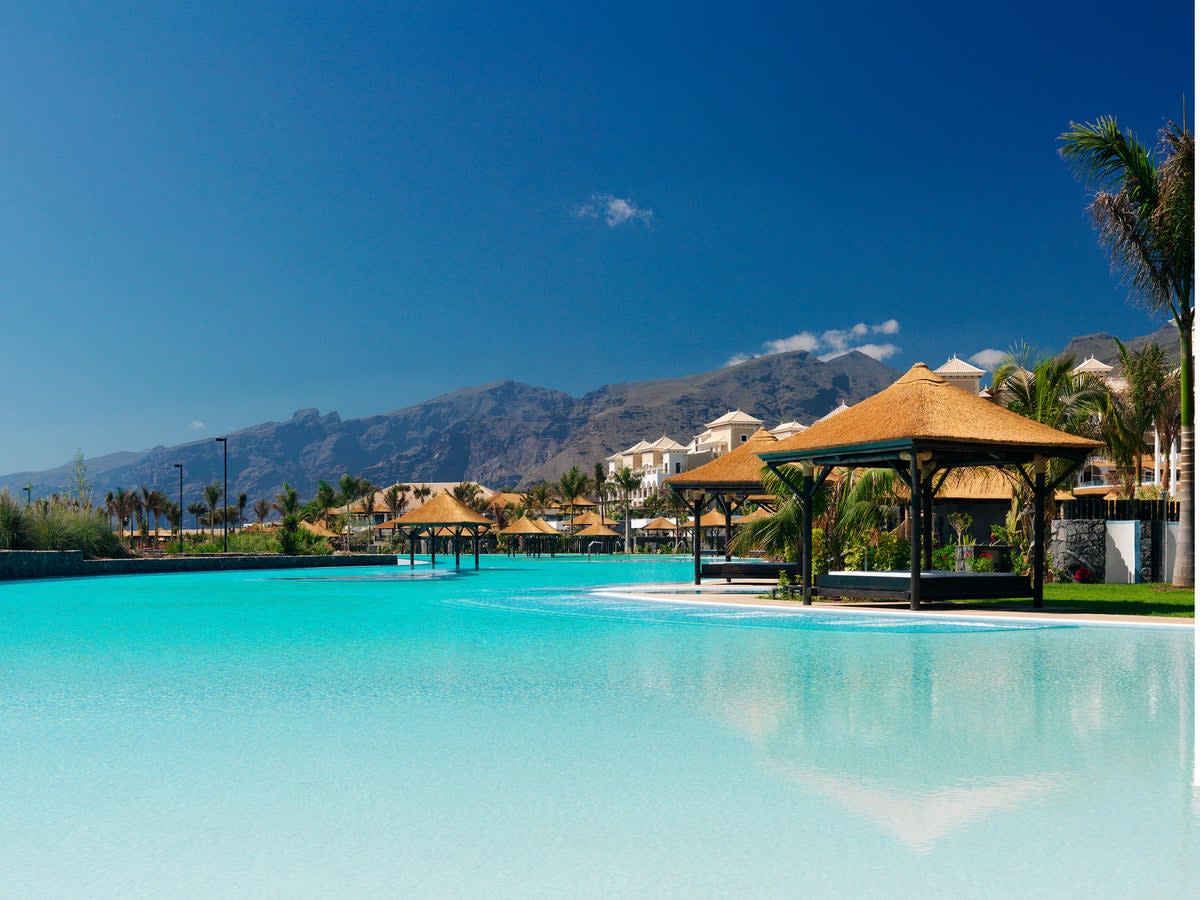 This fresh saltwater infinity pool is an epic 400m long (Gran Melia Palacio de Isora)