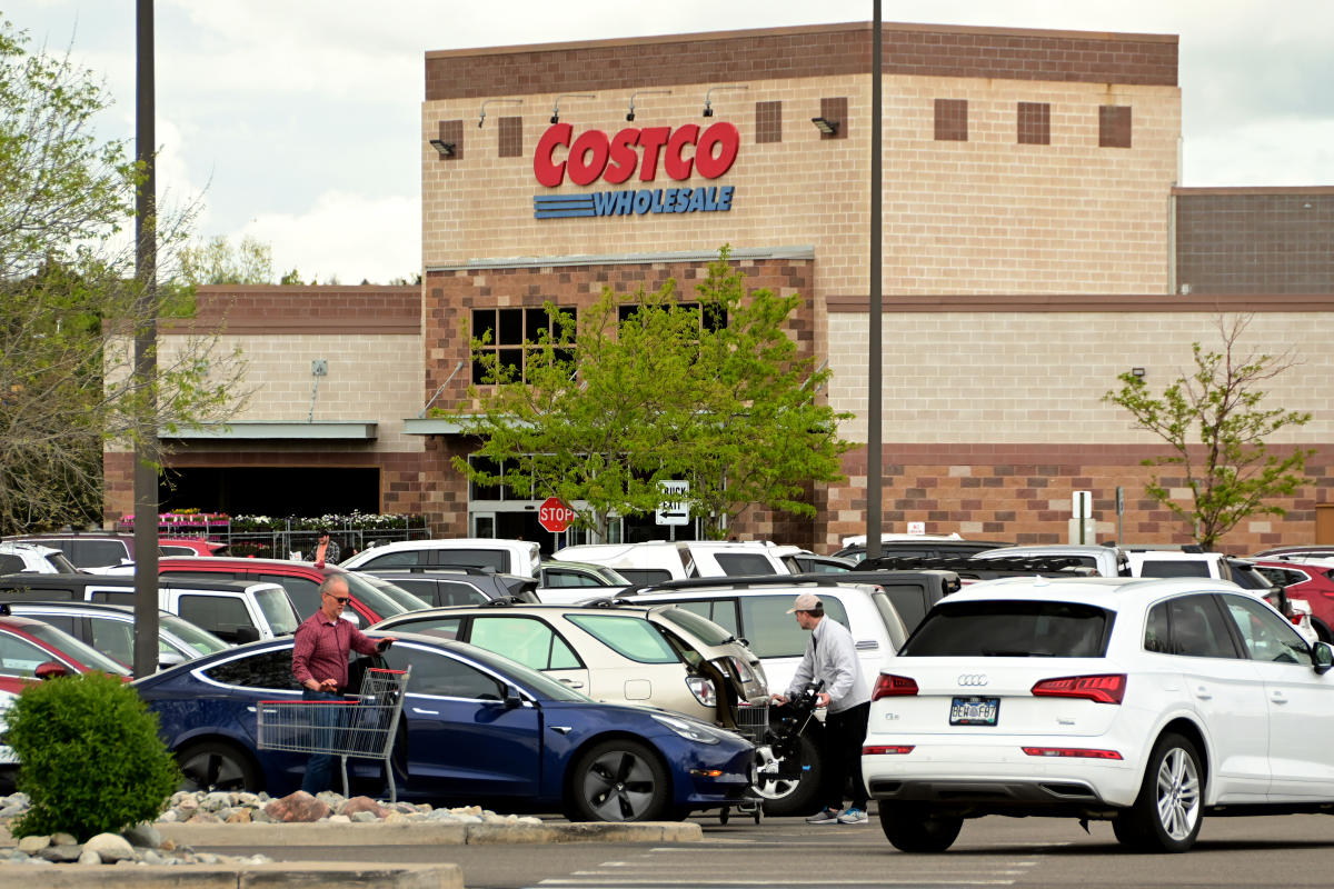 Costco’s third-quarter earnings beat all key metrics, after shares closed at an all-time high