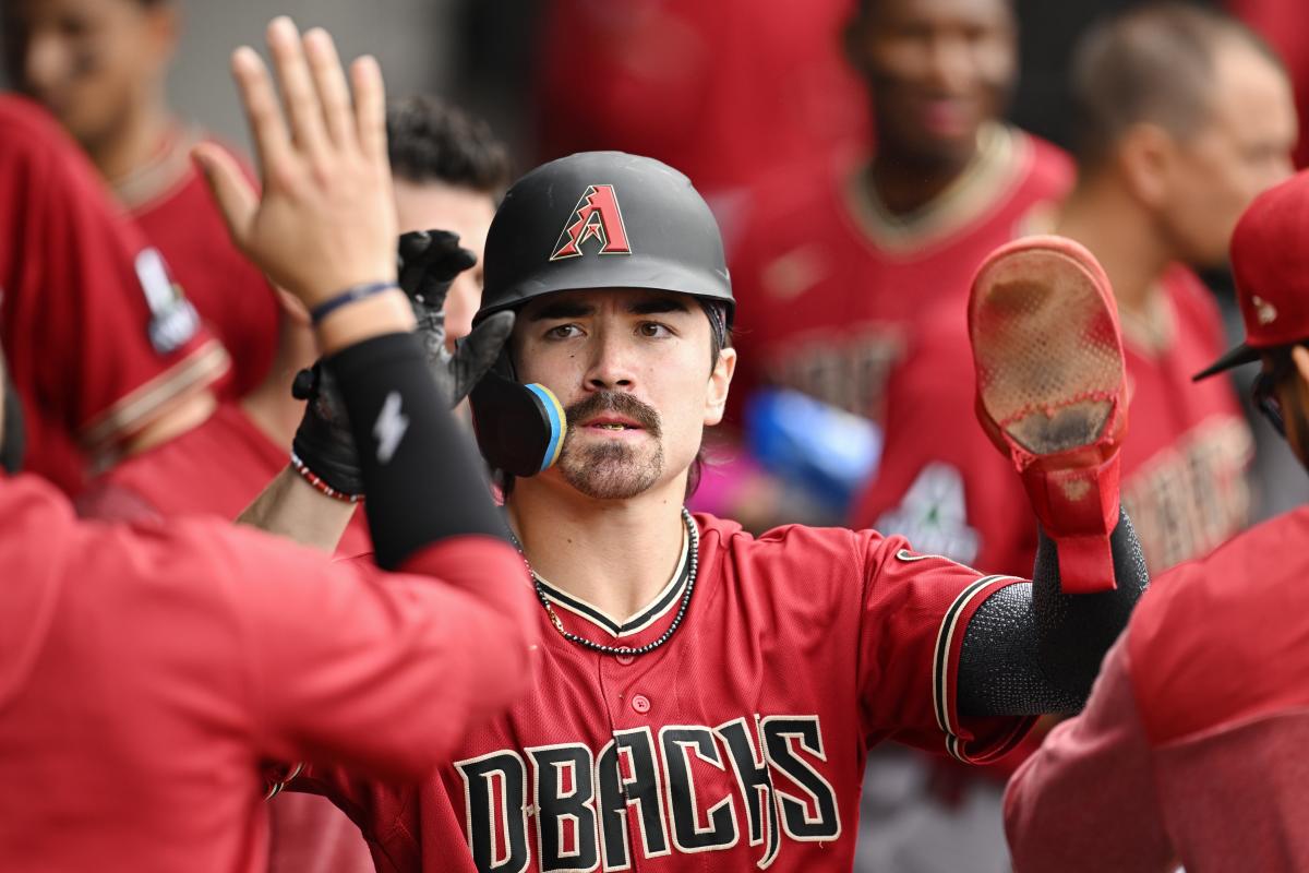 Diamondbacks pounce on Brewers, force Game 5 in NL series