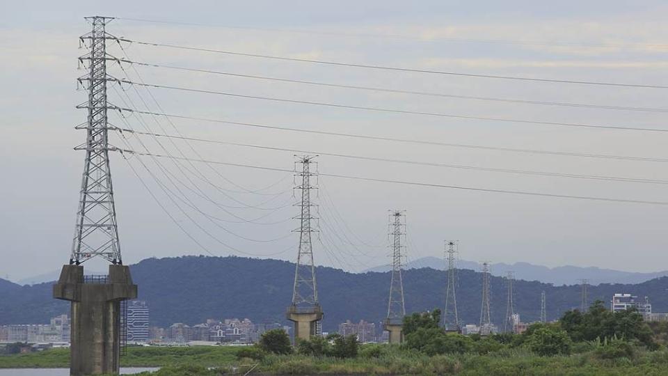 經長郭智輝指示年中公布「全國電力資源供需報告」時，應納入新興科技用電需求的超前部署。圖／本報資料照片